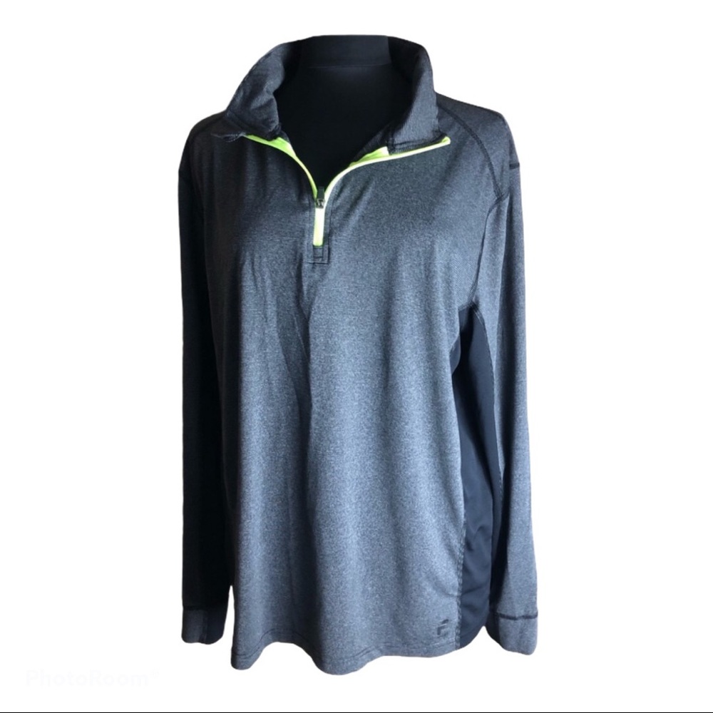 gray striped green trim running jacket / pull over shirt size XL